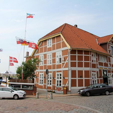 Zum Alten Schifferhaus Lauenburg Exteriör bild