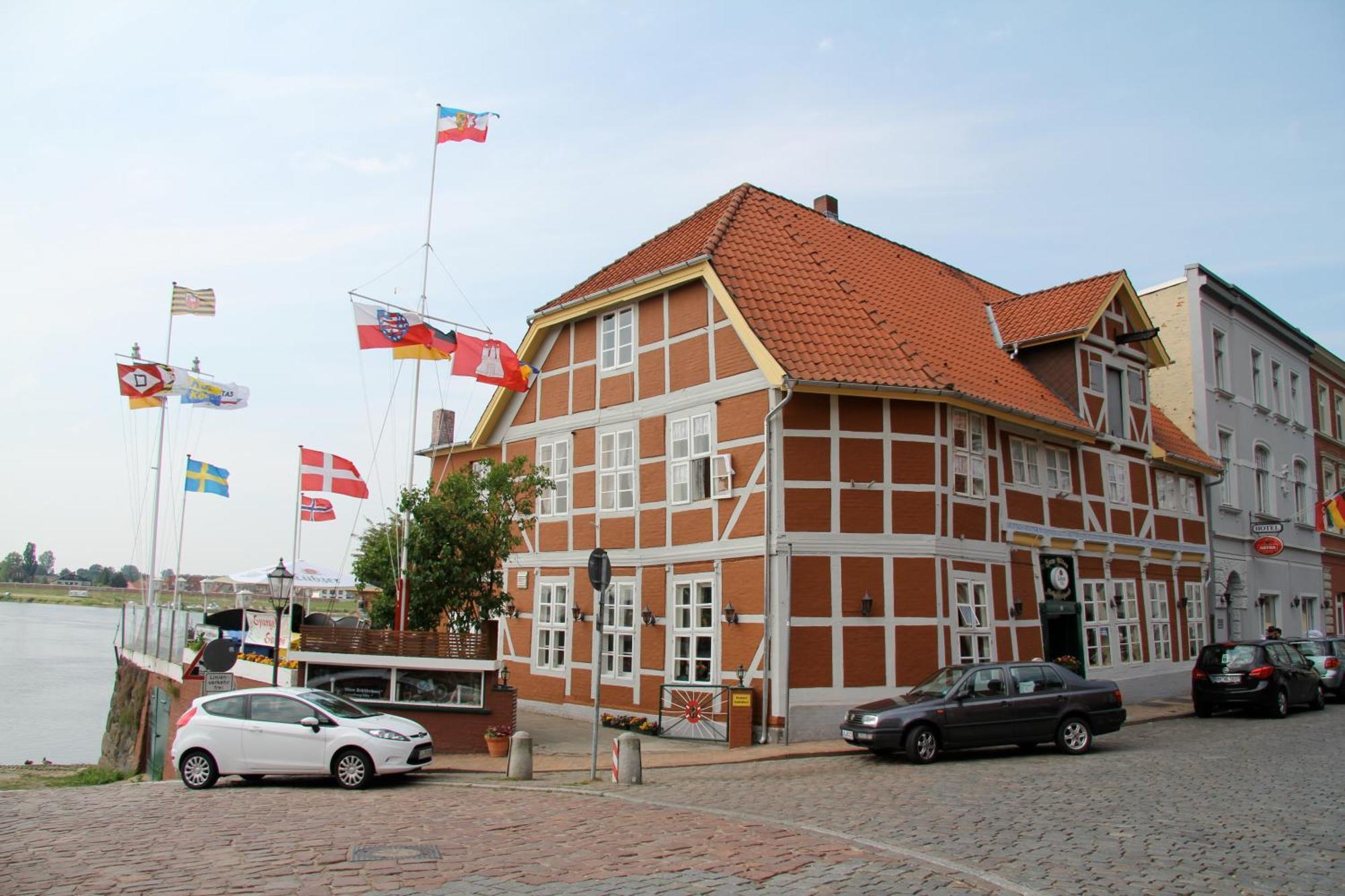 Zum Alten Schifferhaus Lauenburg Exteriör bild